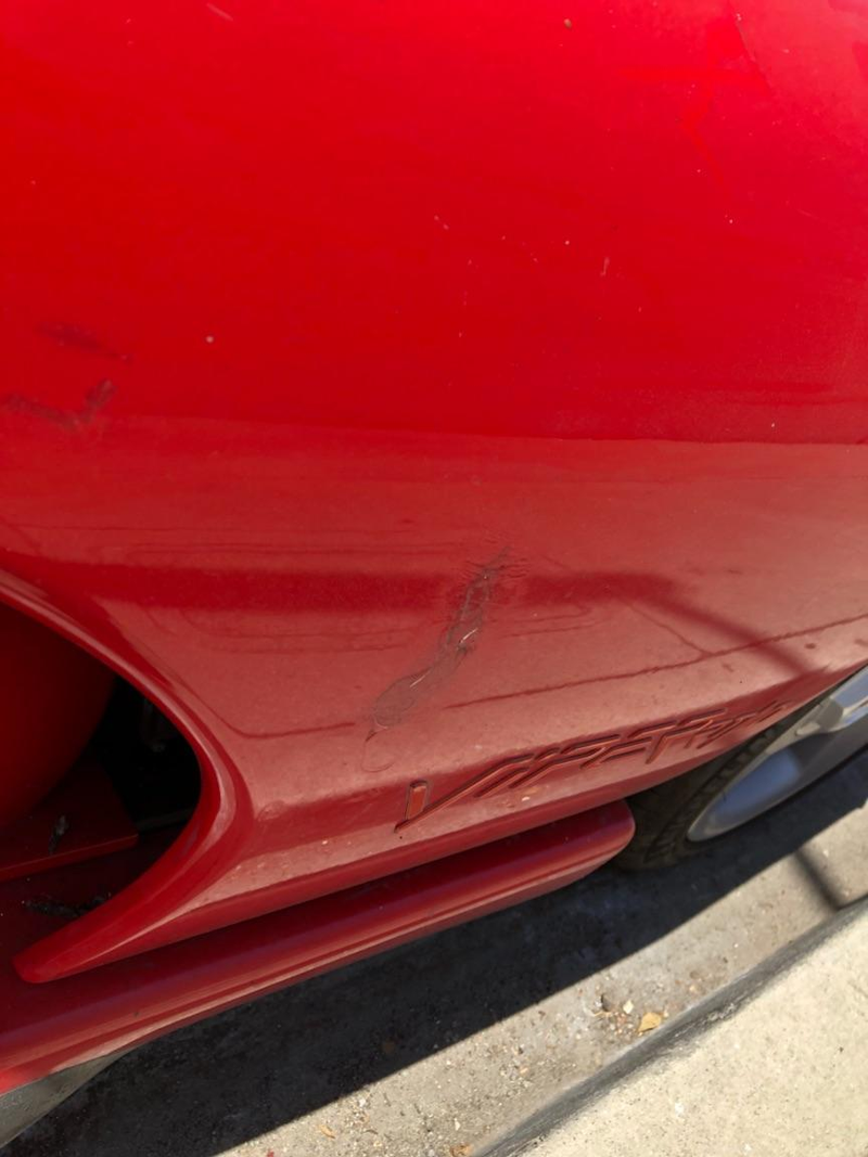 Illustration for article titled This Is The Grossest Grimiest Dodge Viper Ever